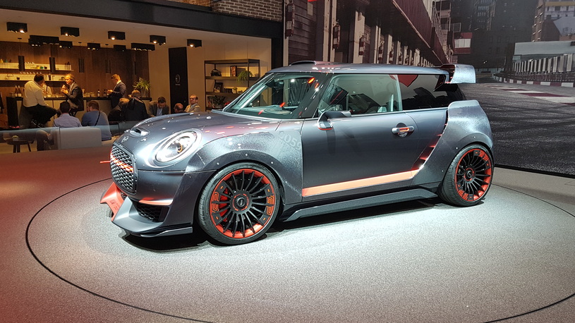 Во Франкфурте представлены самый экстремальный и самый экологичный Mini () Во Франкфурте представлены самый экстремальный и самый экологичный Mini