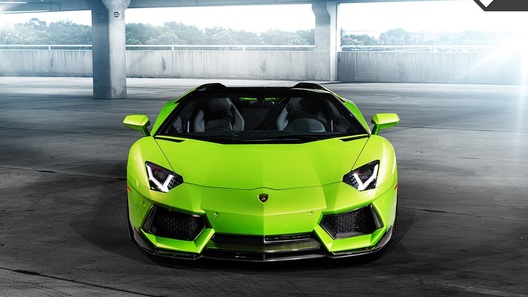 Lamborghini выпустит новый суперкар уже в январе