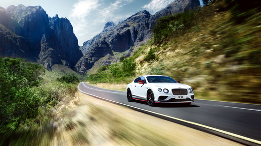 Bentley Continental "выкрасили" в черный, оставив при этом белым