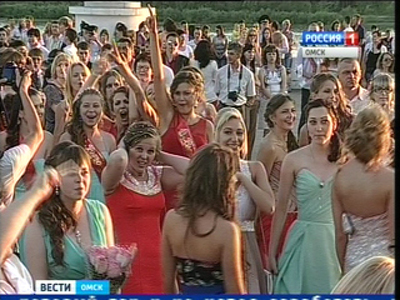 Омских выпускников ждет праздничный салют