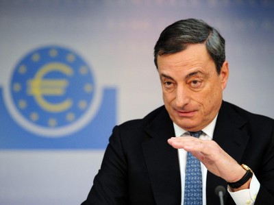 Драги: греческий долг должен быть облегчен