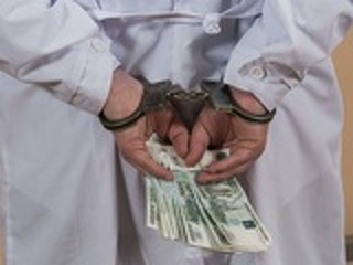 Солистку группы "Стрелки" обманом лишили квартиры