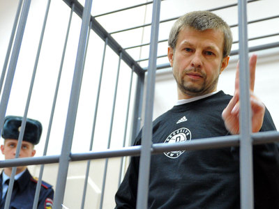 Голодающему экс-мэру Ярославля грозит 15 лет колонии