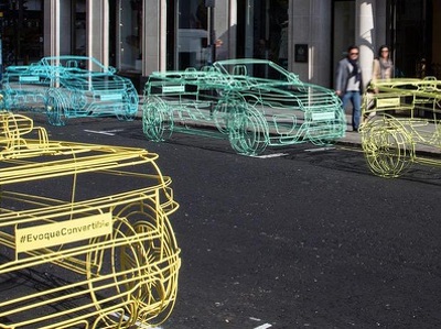 Land Rover рекламирует новый Evoque с помощью скелетов