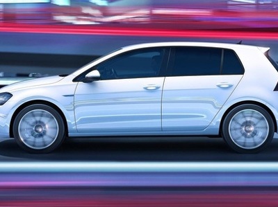 Новый Volkswagen Golf появится в 2016 году