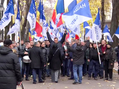 В столице Молдавии продолжаются акции протеста