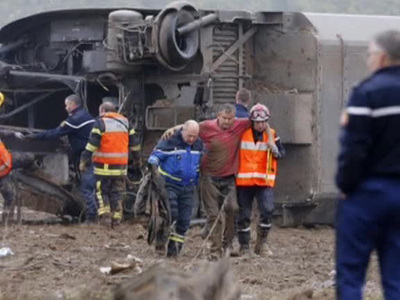 Глава SNCF: причины крушения поезда во Франции остаются необъяснимыми