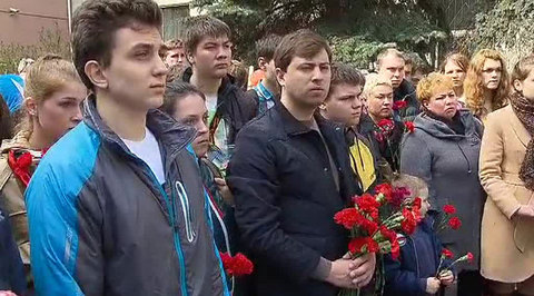 Сотрудники украинского посольства в Москве проигнорировали родственников жертв одесской трагедии