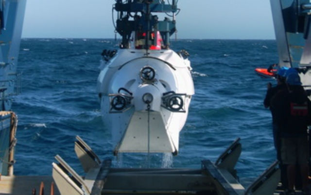 Роботизированная подводная лодка, при помощи которой биологи собрали образцы с морского дна (фото NOAA). 