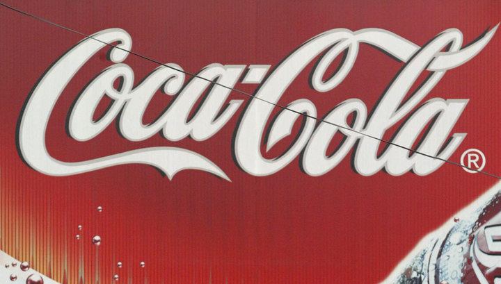 В Госдуме предлагают запретить в России "Кока-колу" и "Пепси"