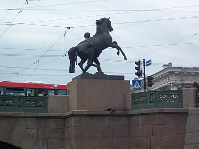 В Петербурге у МФЦ образовались очереди из-за сбоя работы сайта госуслуг В Петербурге у МФЦ образовались очереди из-за сбоя работы сайта госуслуг